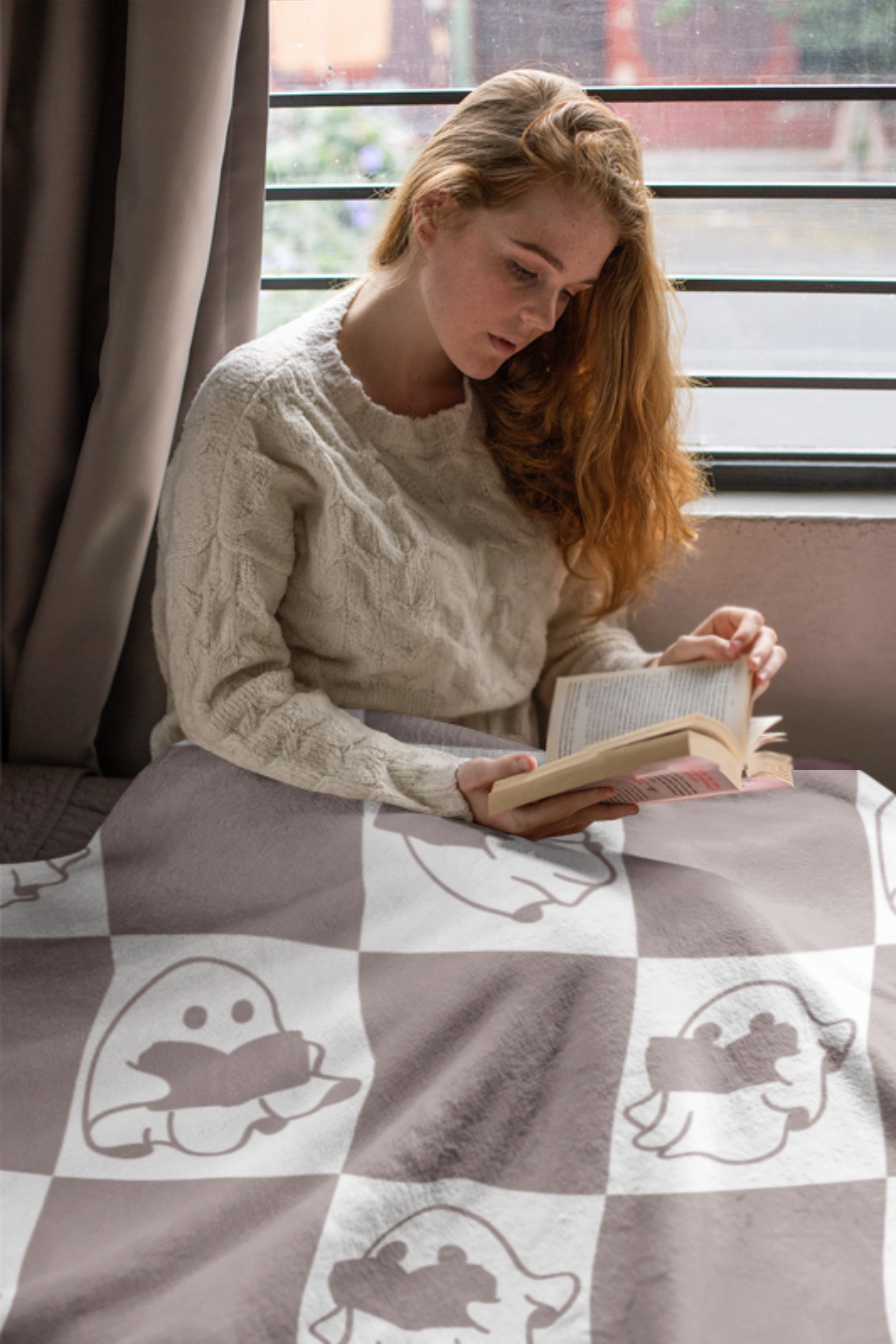 Halloween Ghost Reading Blanket